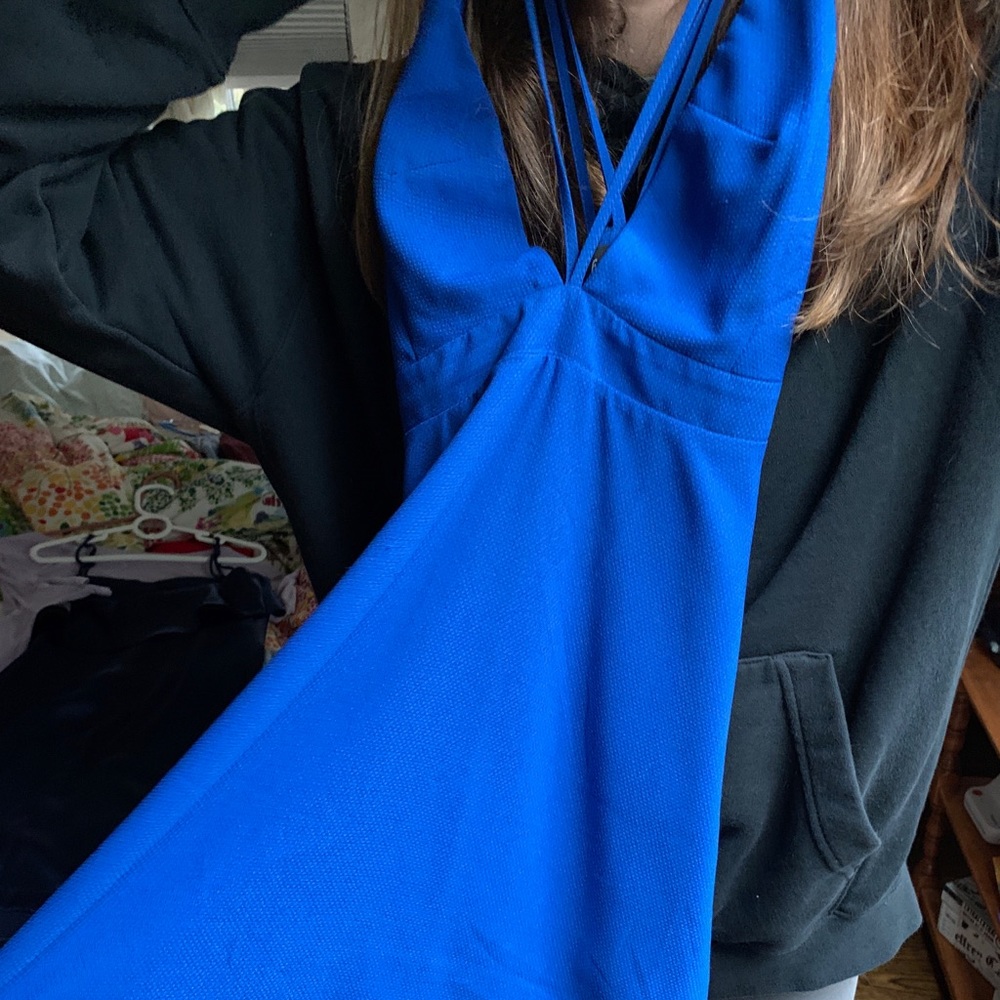 blue dress